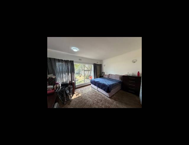 4 BEDROOM HOUSE FOR SALE IN BRACKENHURST